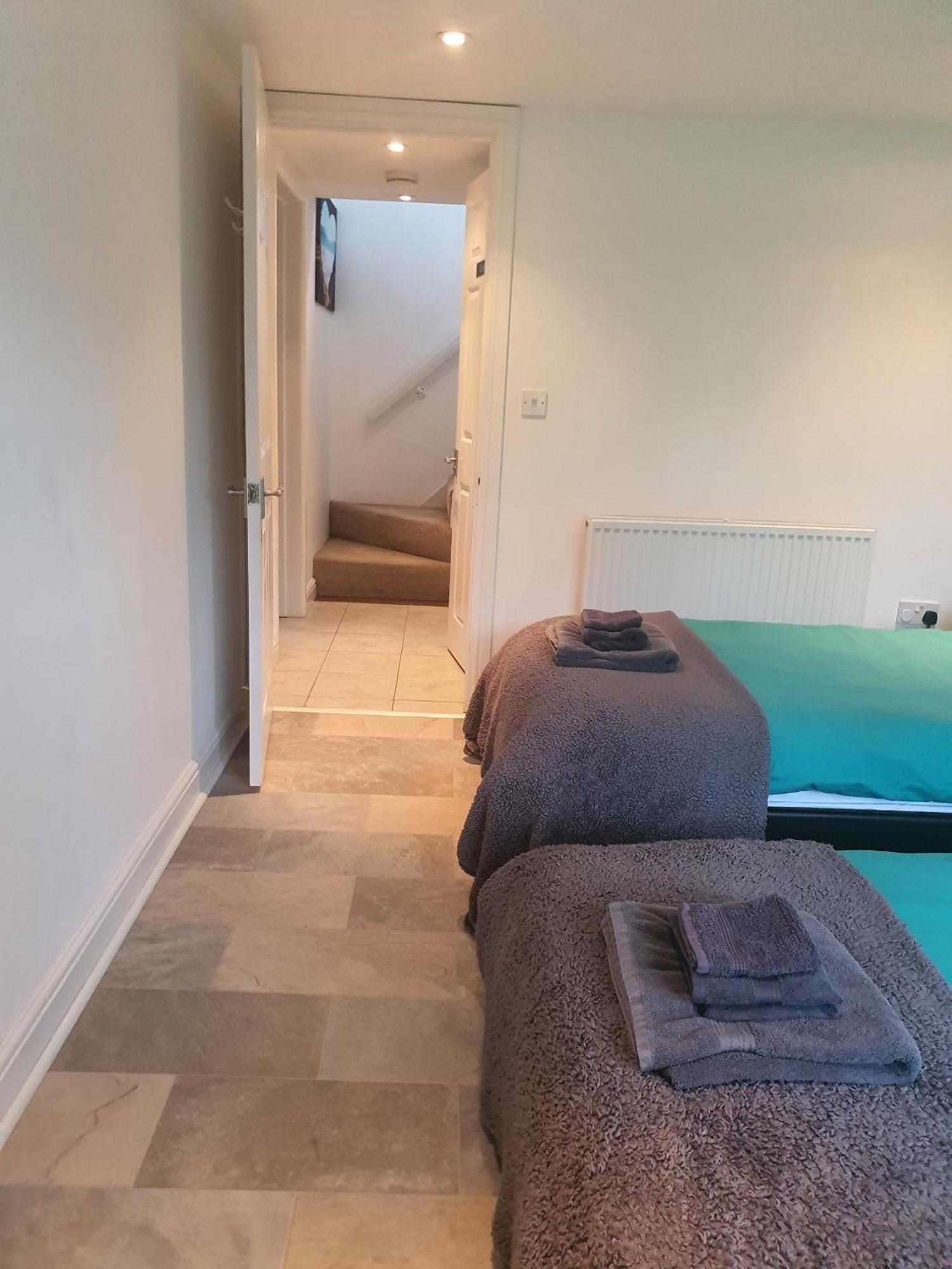 Idyllic 2 Bedroom Self-Contained Upsidedown Annexe Llandrindod Wells Exteriér fotografie